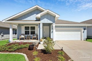 8674 Pathstone Blvd, Pensacola, FL 32526