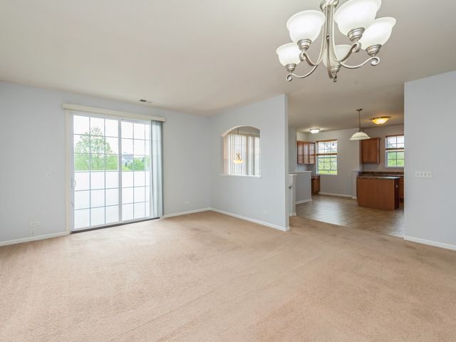 2243 Concord Drive 30-B, Mchenry, IL 60050