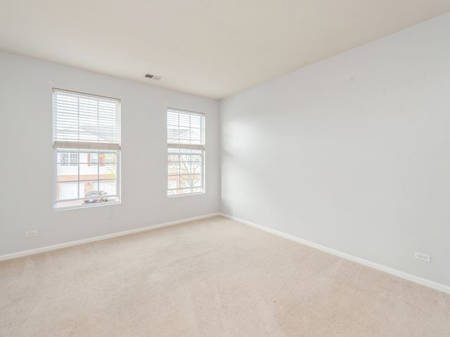 2243 Concord Drive 30-B, Mchenry, IL 60050