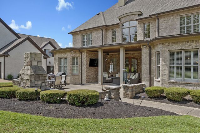 201 Higginson Pl, S, Gallatin, TN 37066