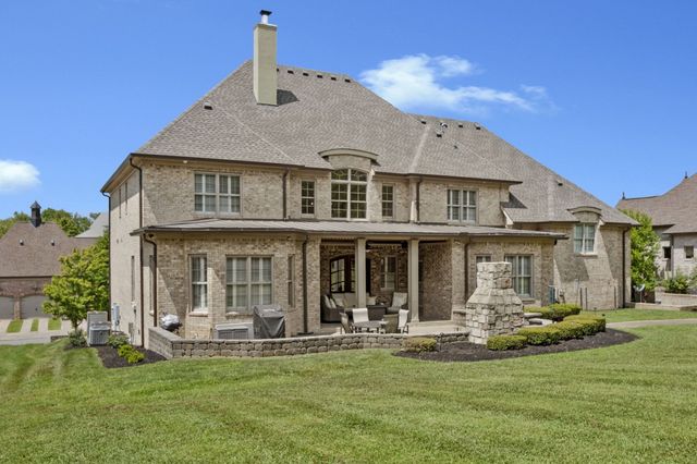 201 Higginson Pl, S, Gallatin, TN 37066