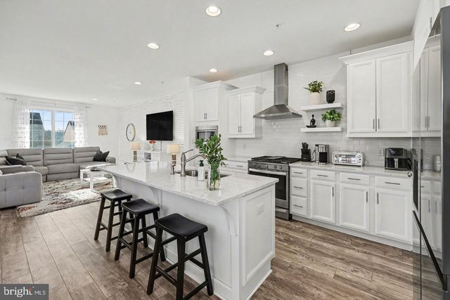 3111 BEN ST, Mechanicsburg, PA 17055