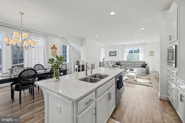 3111 BEN ST, Mechanicsburg, PA 17055