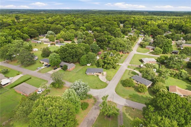 700 Woodmont Circle, Anderson, SC 29624
