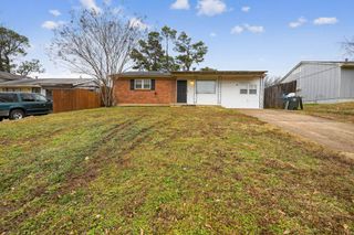 748 WESTERN PARK DR, Memphis, TN 38109