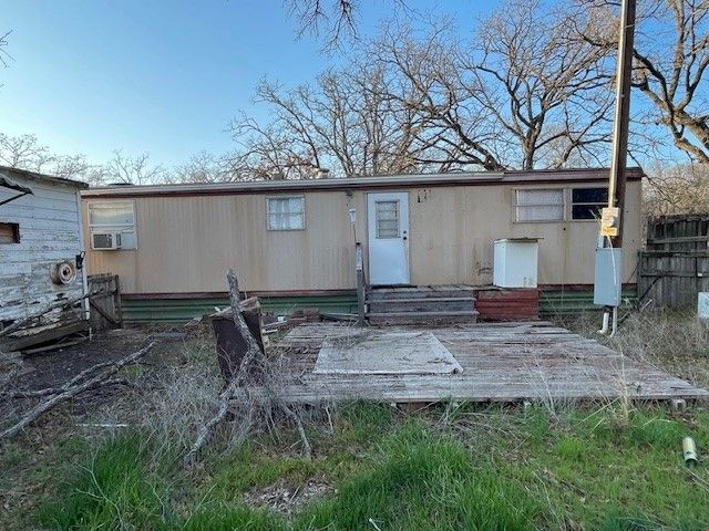 240 County Road 4847, Newark, TX 76071