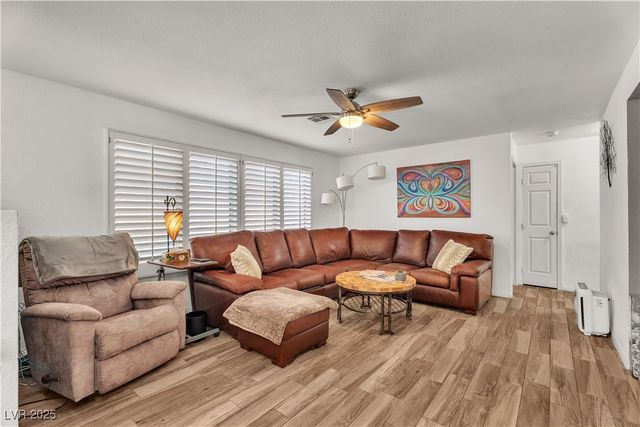 5341 Bitterwood Lane, Las Vegas, NV 89118