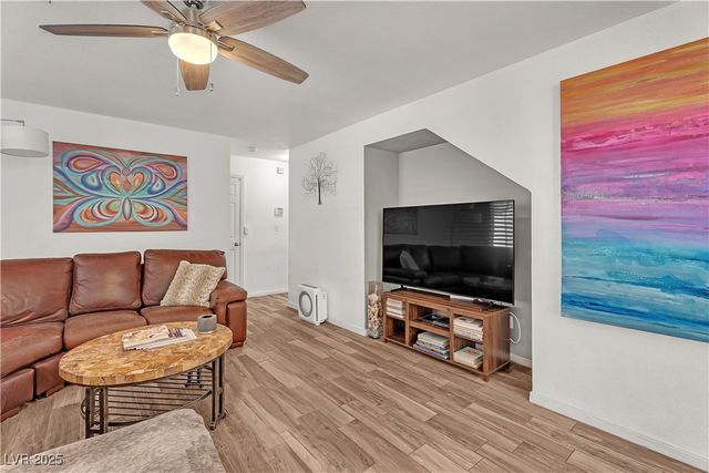 5341 Bitterwood Lane, Las Vegas, NV 89118