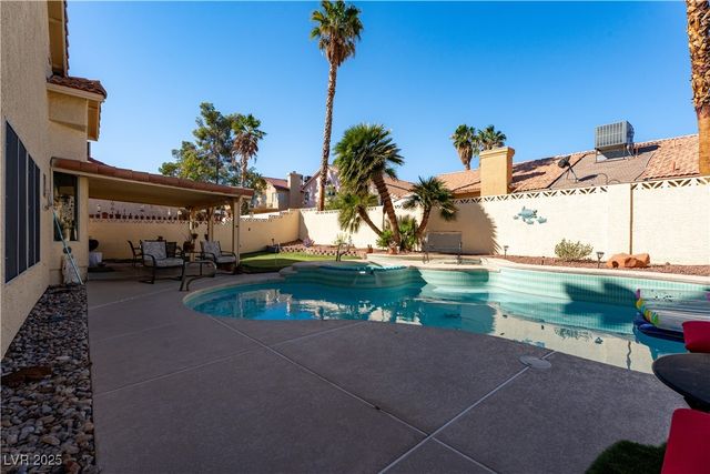 5341 Bitterwood Lane, Las Vegas, NV 89118