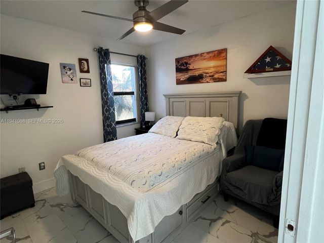8618 SW 161st Pl, Miami, FL 33193