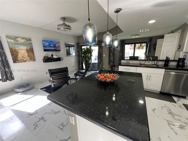 8618 SW 161st Pl, Miami, FL 33193