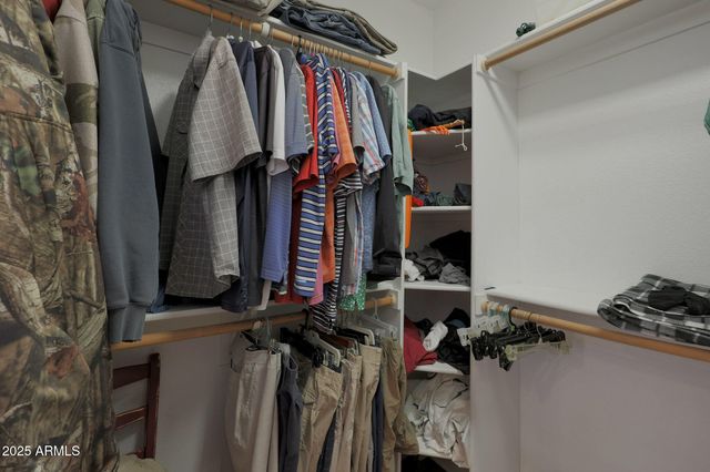 2416 N SNEAD Drive, Mesa, AZ 85215