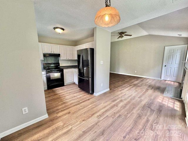 2608 Clarencefield Divide, Charlotte, NC 28216