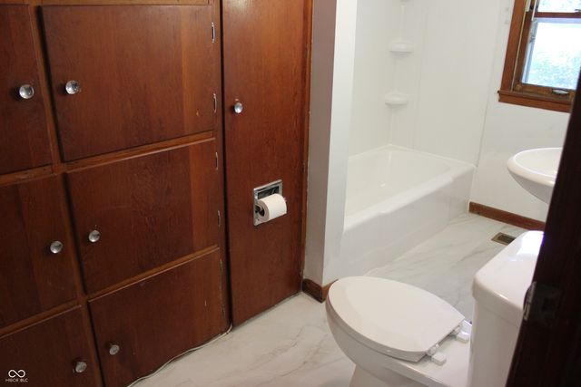 5043 W County Road 144, Bargersville, IN 46106