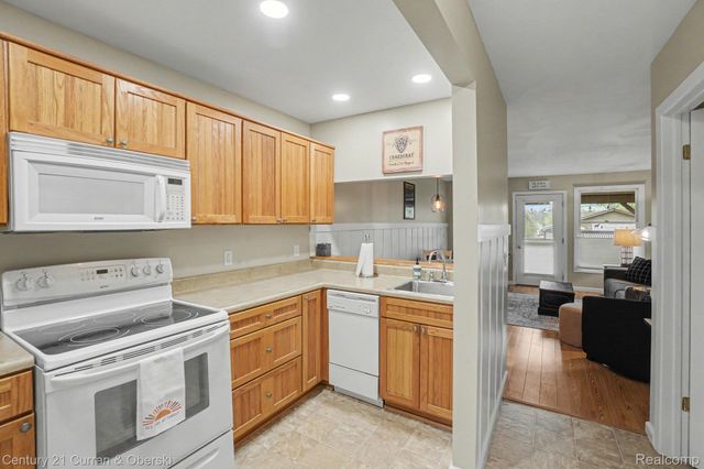 650 Conger Street 2, South Haven, MI 49090