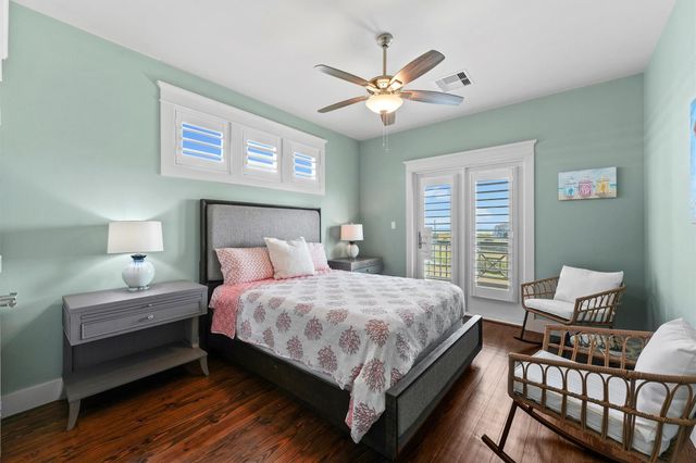 25102 Sausalito Drive, Galveston, TX 77554