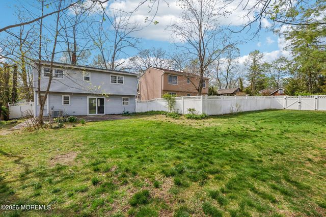 22 Meadowbrook Avenue, Atlantic Highlands, NJ 07716