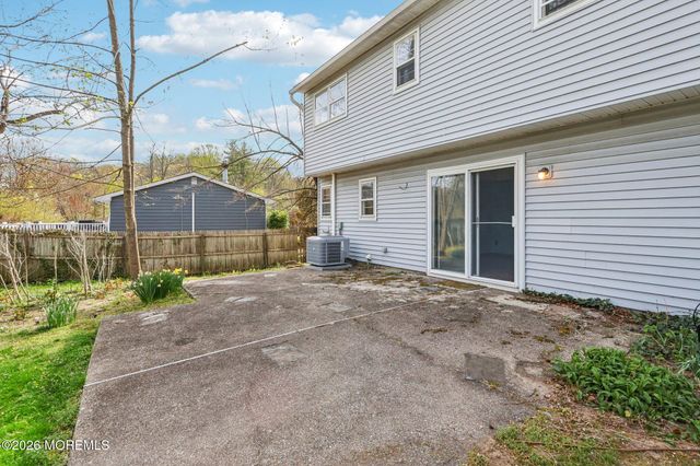 22 Meadowbrook Avenue, Atlantic Highlands, NJ 07716