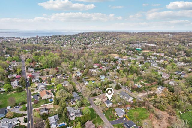 22 Meadowbrook Avenue, Atlantic Highlands, NJ 07716