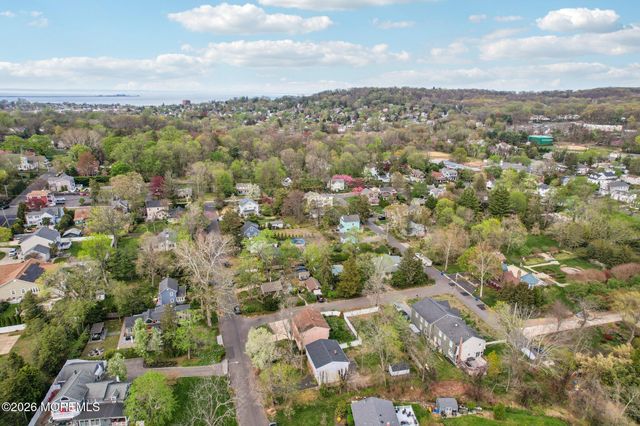 22 Meadowbrook Avenue, Atlantic Highlands, NJ 07716