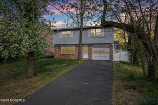 22 Meadowbrook Avenue, Atlantic Highlands, NJ 07716