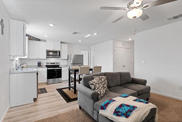 2204 Rick Dr, Marysville, CA 95901