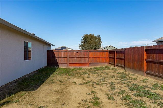 2204 Rick Dr, Marysville, CA 95901