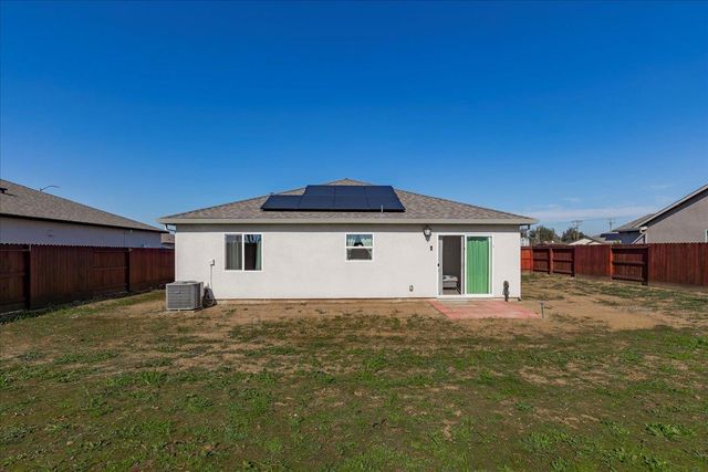 2204 Rick Dr, Marysville, CA 95901