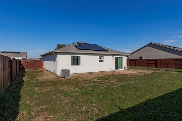 2204 Rick Dr, Marysville, CA 95901