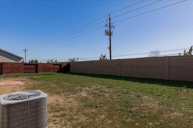 2204 Rick Dr, Marysville, CA 95901