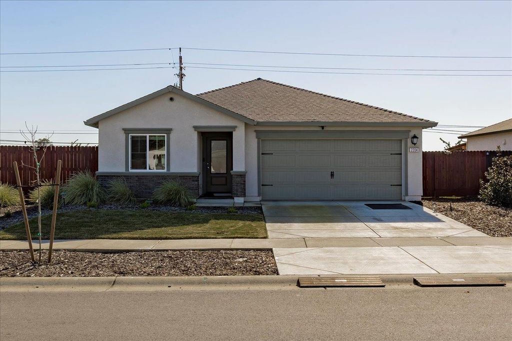 2204 Rick Dr, Marysville, CA 95901