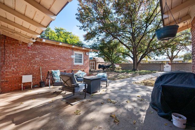 1106 E Tate Street, Brownfield, TX 79316