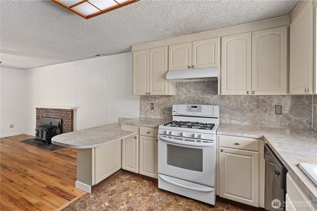 4907 181st Place SW, Lynnwood, WA 98037