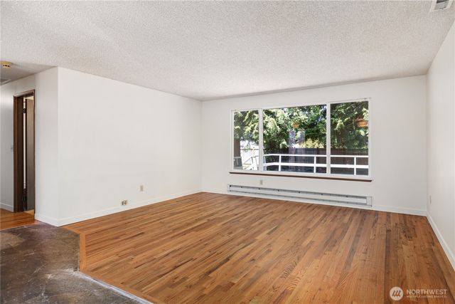 4907 181st Place SW, Lynnwood, WA 98037