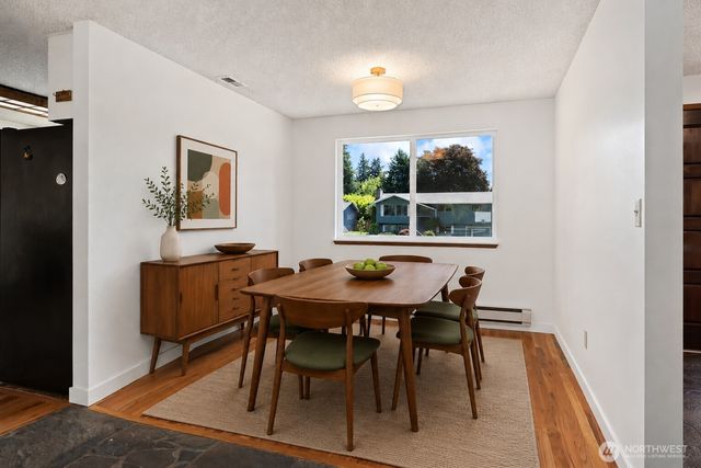 4907 181st Place SW, Lynnwood, WA 98037