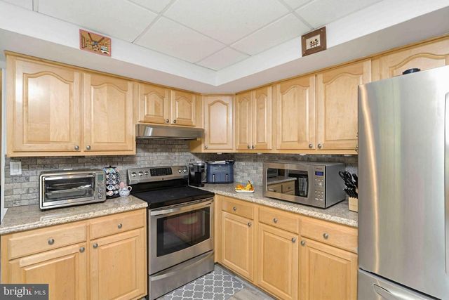 234 CHARLES ST, Southampton, PA 18966