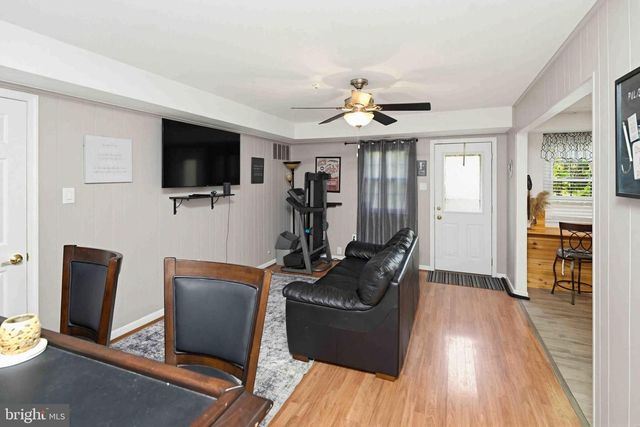 234 CHARLES ST, Southampton, PA 18966