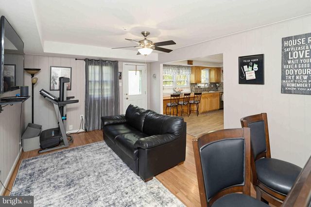 234 CHARLES ST, Southampton, PA 18966