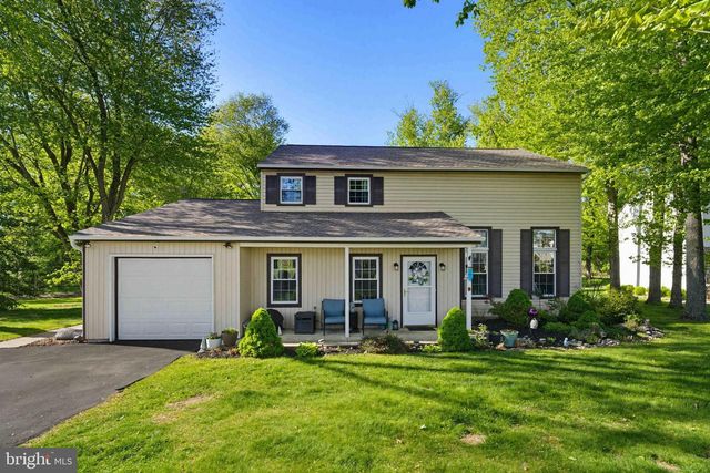 234 CHARLES ST, Southampton, PA 18966