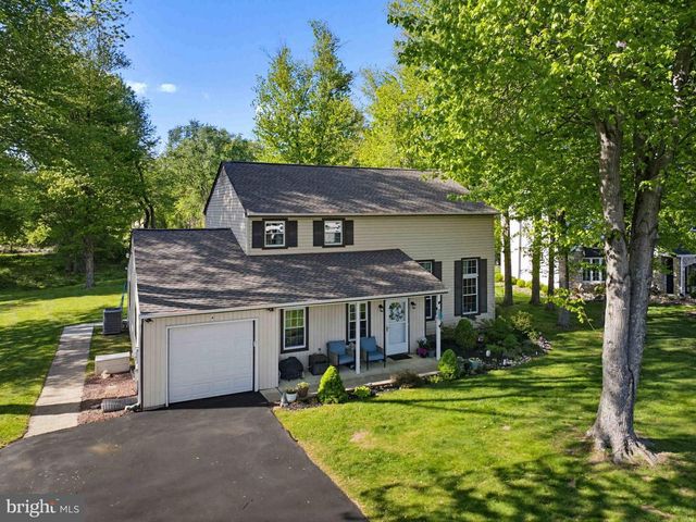 234 CHARLES ST, Southampton, PA 18966