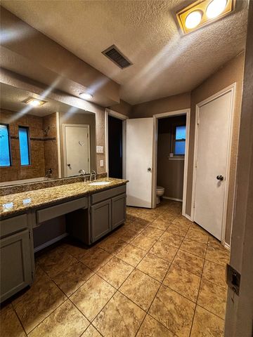 7604 Teresa Court, North Richland Hills, TX 76182