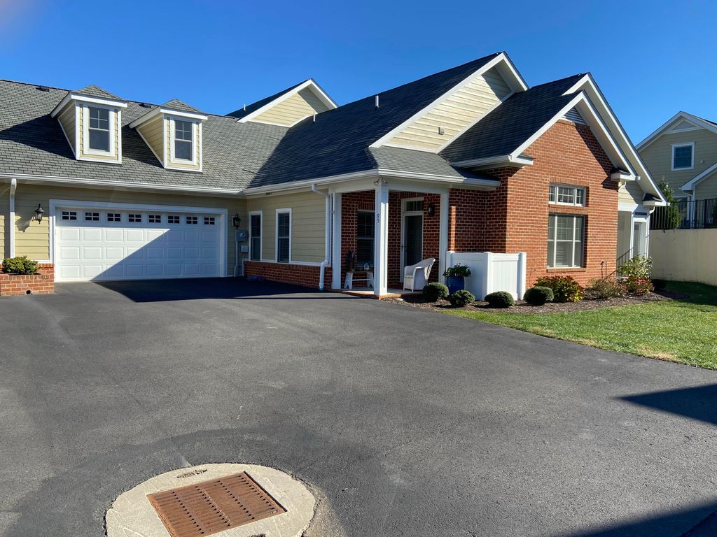 95 Professional DR, Hardy, VA 24101