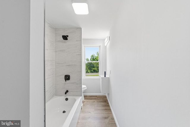 410 DUPONT AVE, Paulsboro, NJ 08066