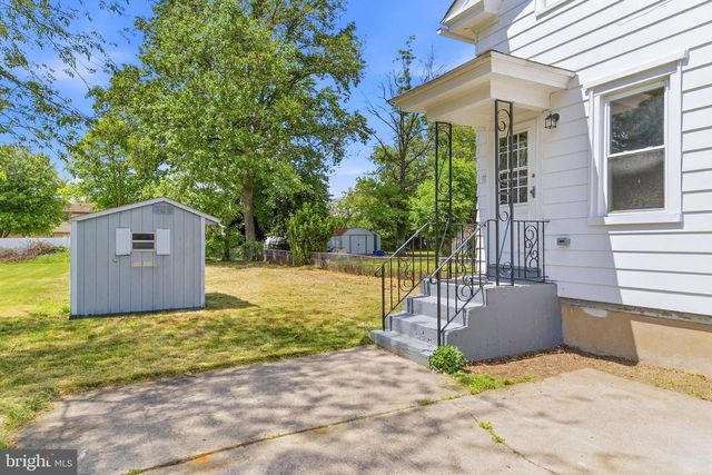 410 DUPONT AVE, Paulsboro, NJ 08066