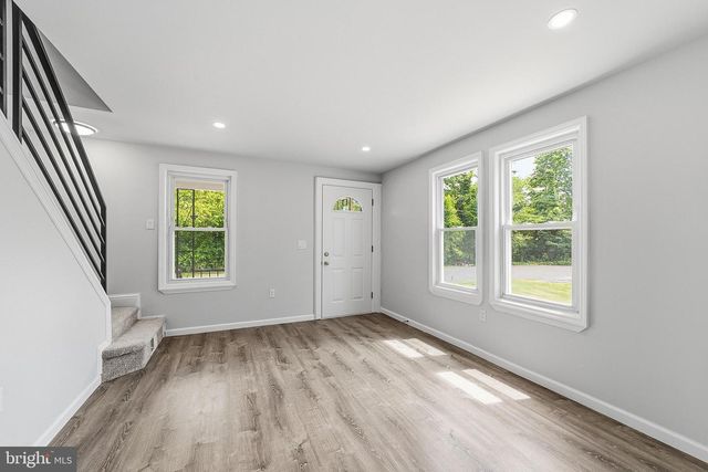 410 DUPONT AVE, Paulsboro, NJ 08066