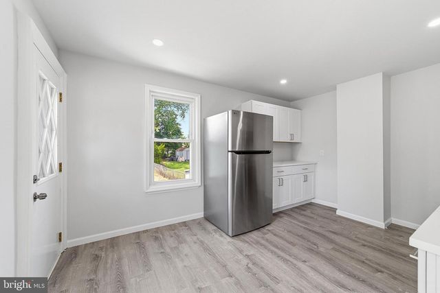 410 DUPONT AVE, Paulsboro, NJ 08066