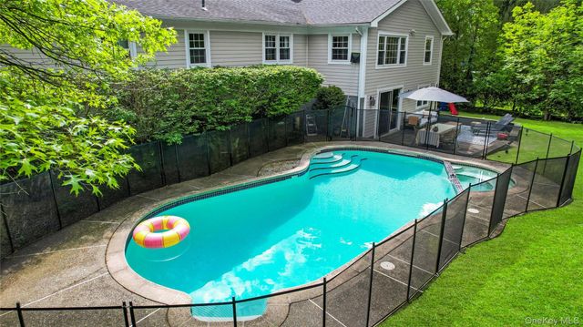 3 Lea Place, Rye, NY 10580