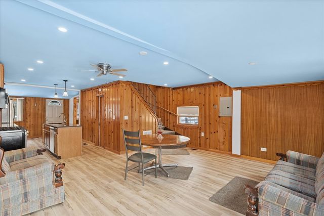 39224 N Willow Avenue, Antioch, IL 60002