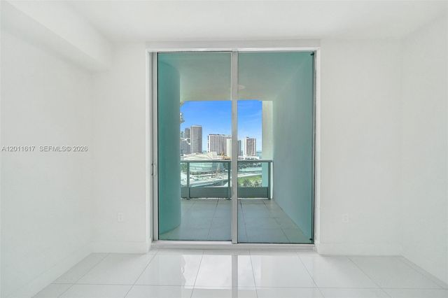 900 Biscayne Blvd 1808, Miami, FL 33132
