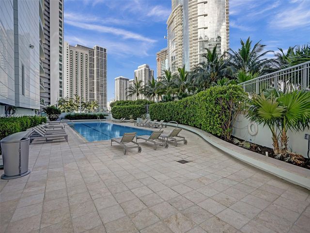 900 Biscayne Blvd 1808, Miami, FL 33132